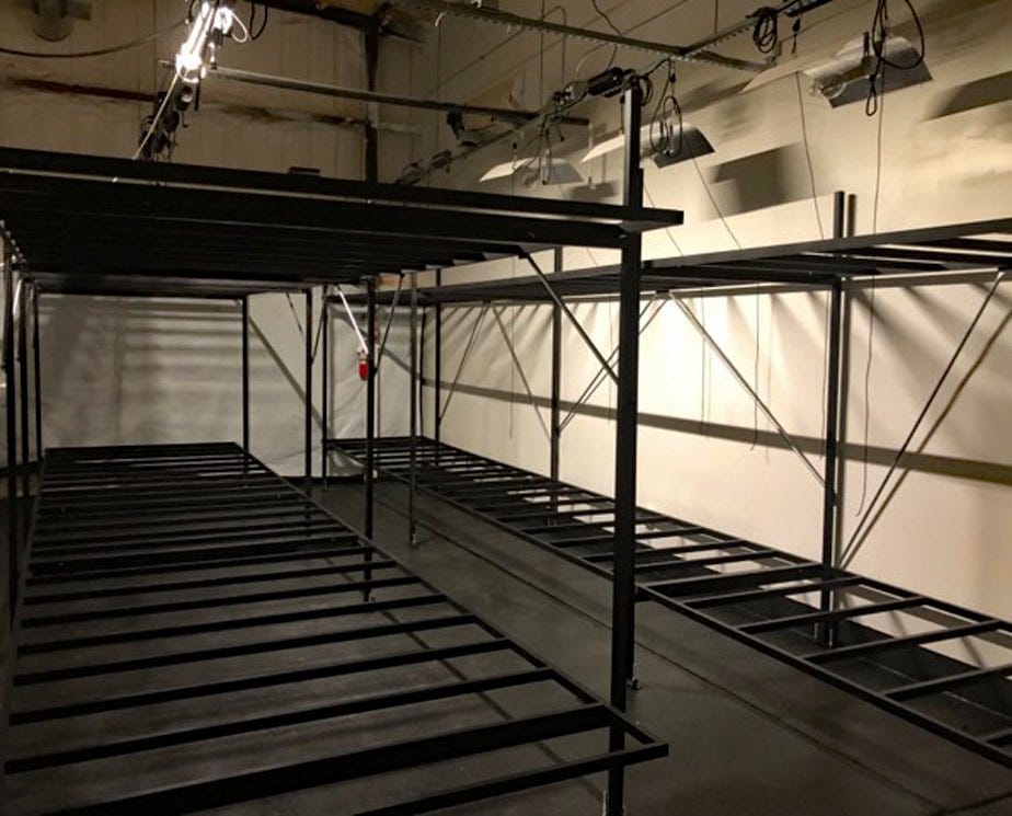 FS Rolling Benches