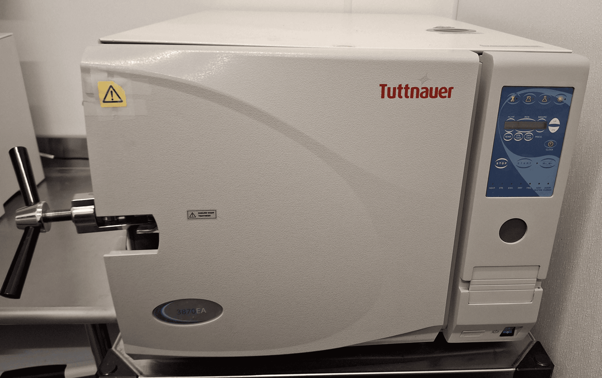 Tuttnauer 3870EA Automatic Autoclave Sterilizer – 85L