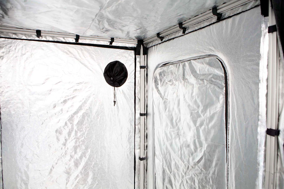 Grozeebo Pro Grow Tent Inside Corner