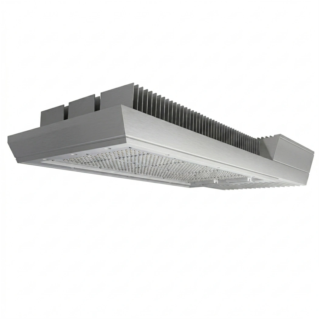 iLuminar iLogic 121 780W LED Grow Light Full Spectrum