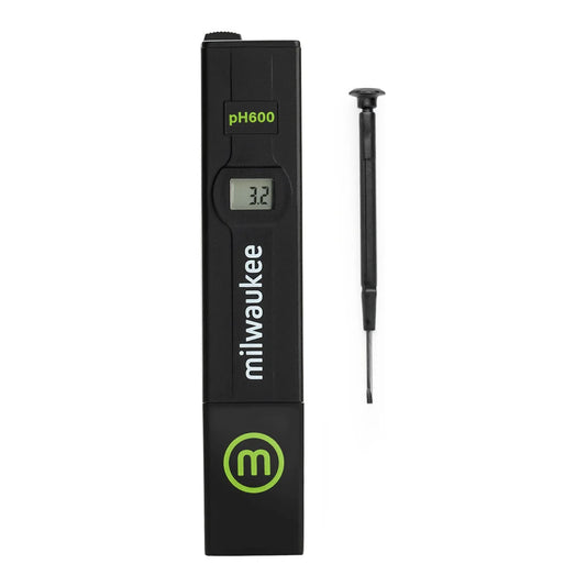 Milwaukee pH Tester Model pH600 AQ - tester with calibration screwdriver