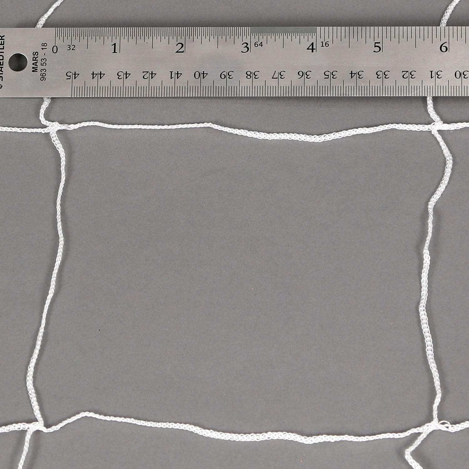 Grower's Edge Soft Mesh Trellis Netting 5 ft x 30 ft w/ 6 in Squares