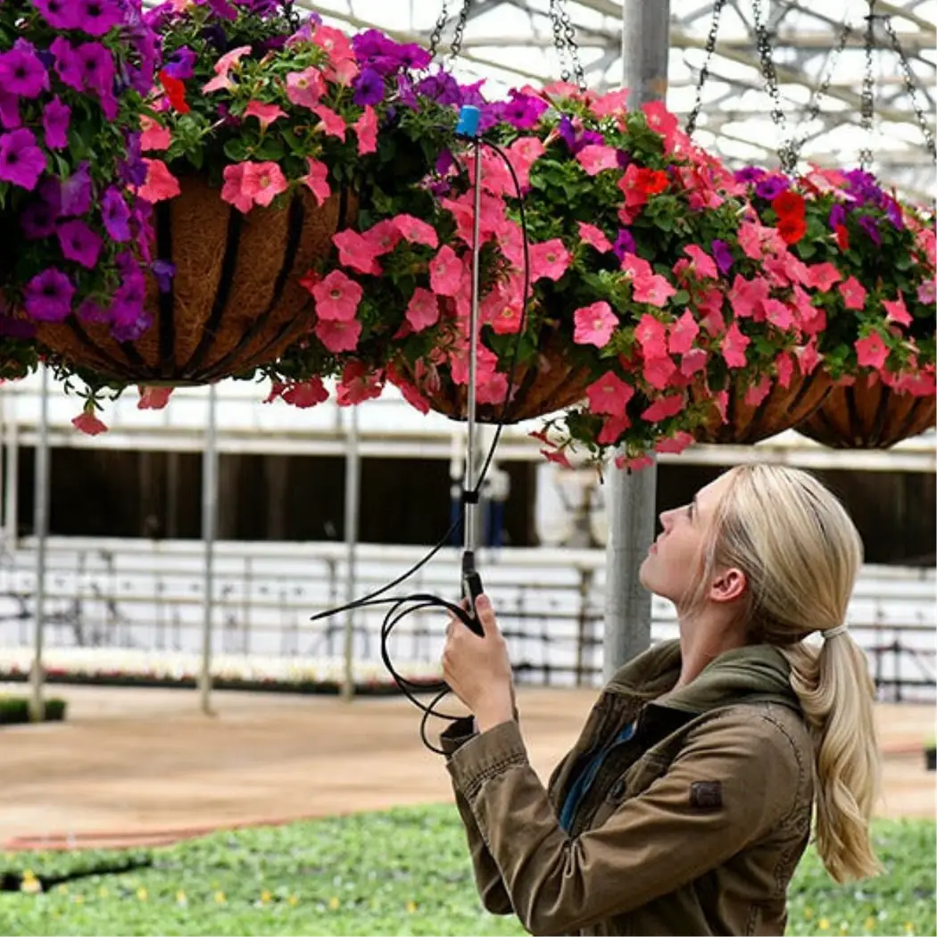 Apogee PAR PPFD Quantum Meter and Sensor MQ-500 in GreenHouse