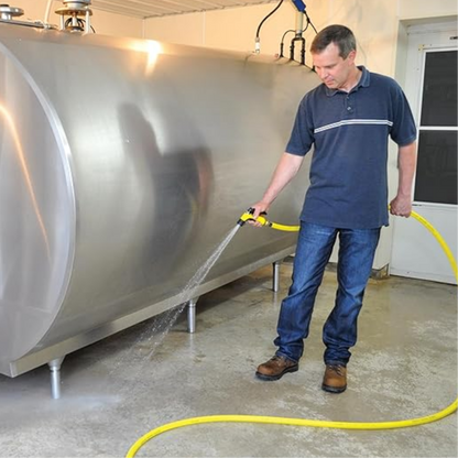 Dramm ColorStorma Yellow Hose 5_8_- 100 Ft. in Use