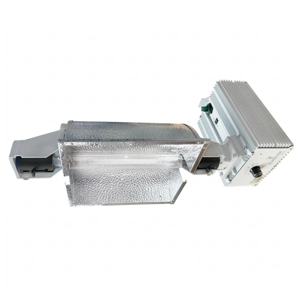 Iluminar IL DE Full Fixture 1000W 120_240V C-Series with included HPS DE Lamp side view