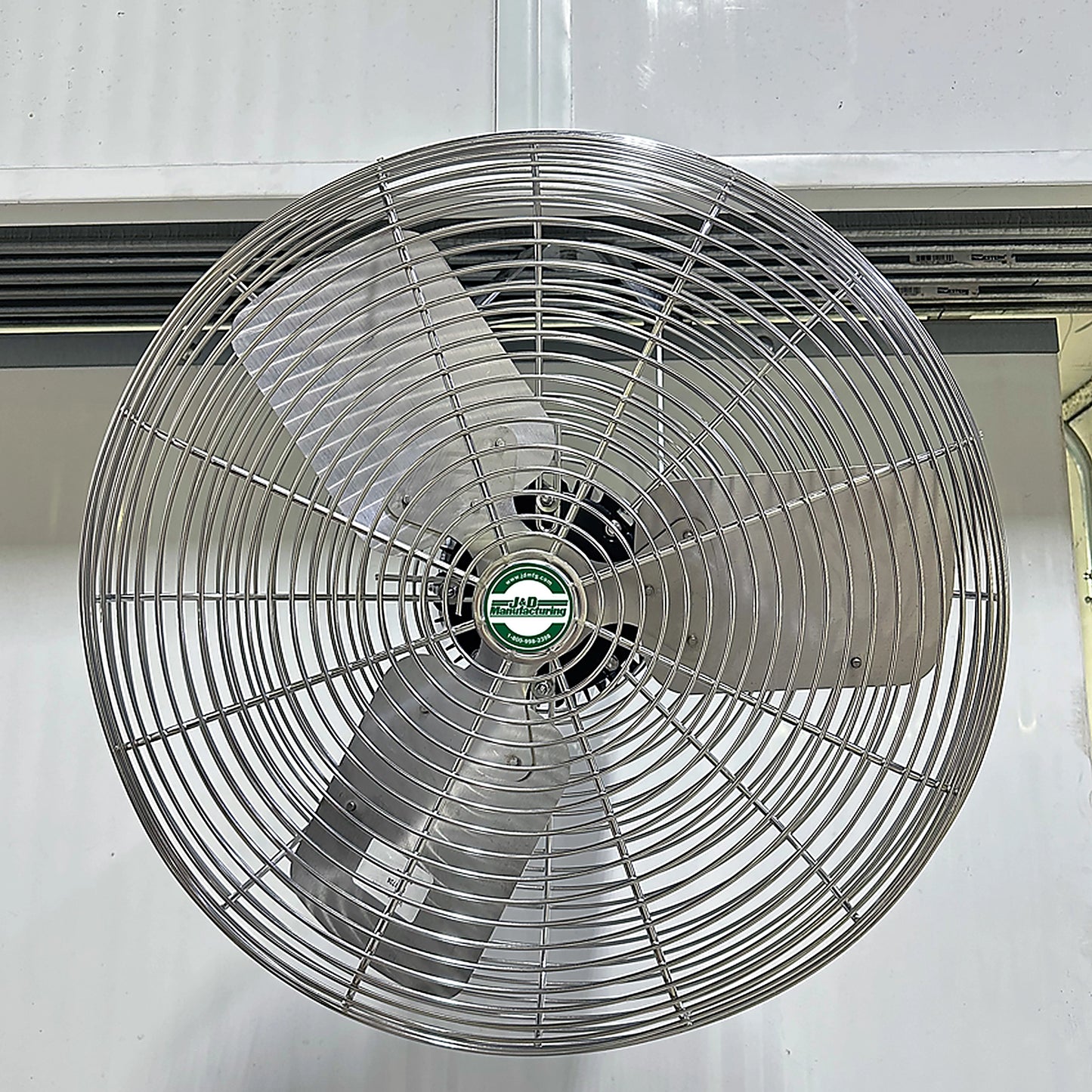 J&D Basket Fan 20in front view