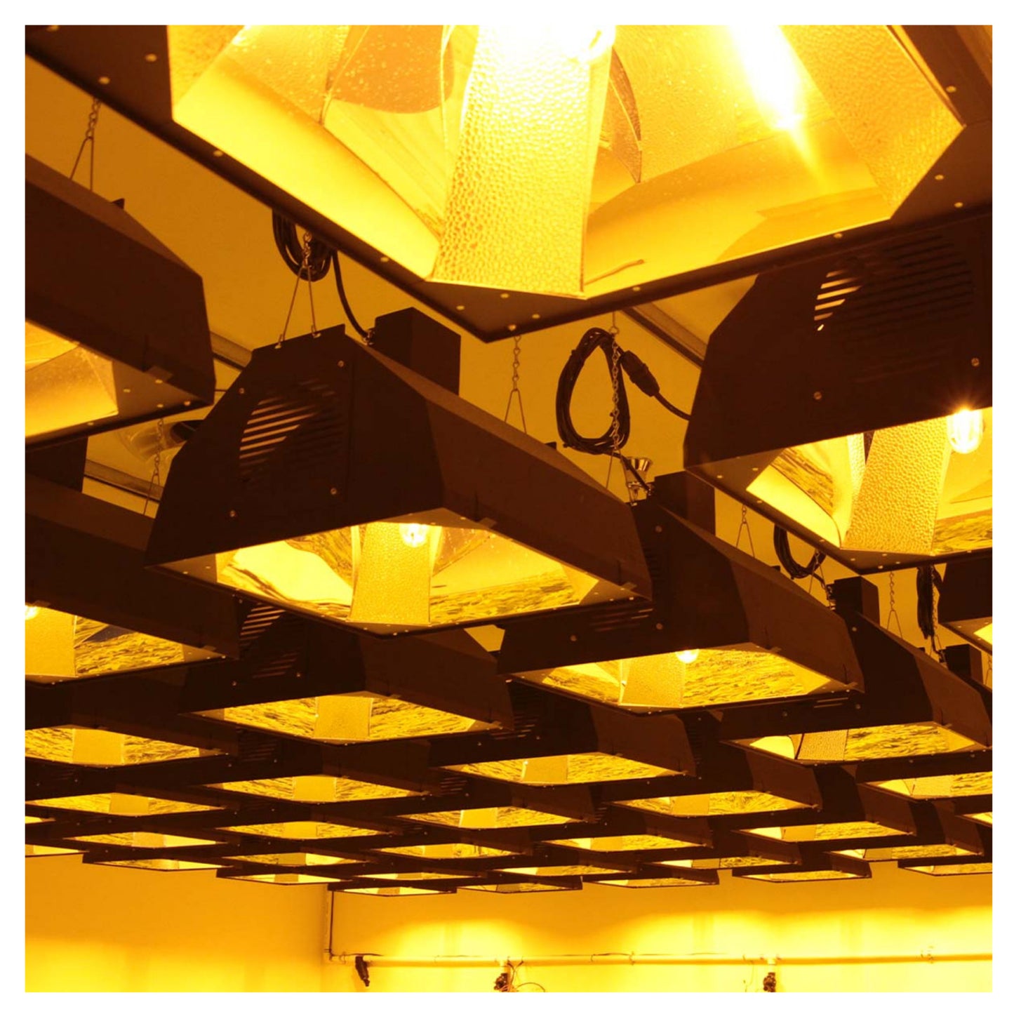 OG Vertical Reflector arrange