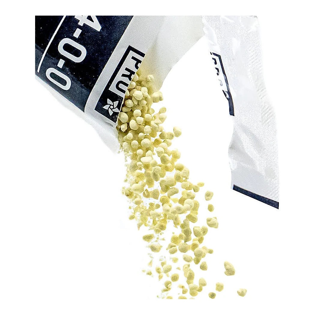 Athena Pro - Core 14-0-0 - soluble granules pouring from bag