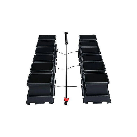 AutoPot easy2grow 12 pot trays and feed line