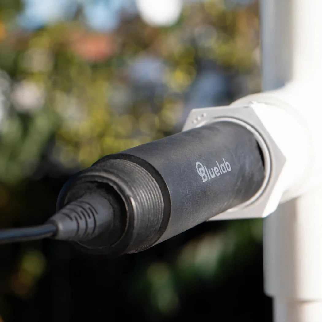 Bluelab Inline pH Probe fitted to a pipe tee