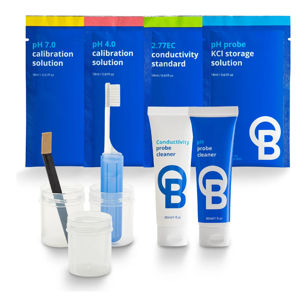 Bluelab Probe Care Kit pH and Conductivity contents: pH 7.0, pH 4.0, 2.77 EC and KCl storage sachets with both probe cleaners