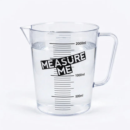 [DLW-GMC] Gro1 Measure Me 2000ml measuring cup holding water in its clear body