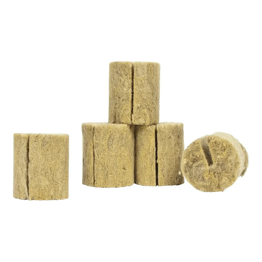Grodan Macroplugs, 1.5 in round stone wool plugs with a slit for cuttings