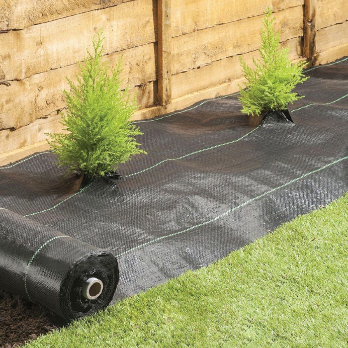 GROW1 Landscape Ground Cover Weed Mat Barrier Black 6ft x 300ft In Use