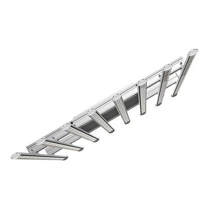 Iluminar Aurus iL8 eight-bar LED grow light fixture, 670W, 347V hardwire