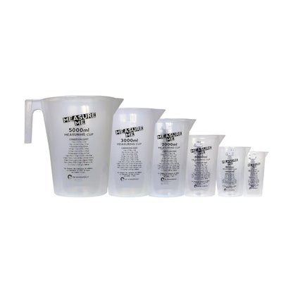 [DLW-GMC] Gro1 Measure Me plastic measuring cups lined up by size