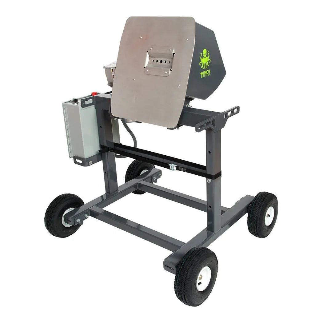 Munch Machine Mother Bucker, outdoor single workstation with pneumatic wheels