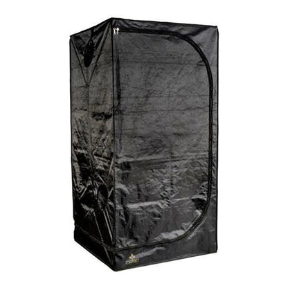 Secret Jardin DR90 tent detail, zip and port construction